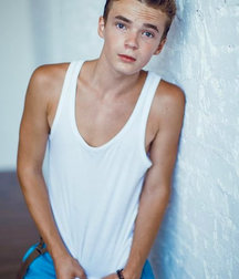 Boys 5ae768b9596a6.jpg