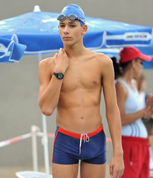 shirtless boys 5af0816d9deea.jpg