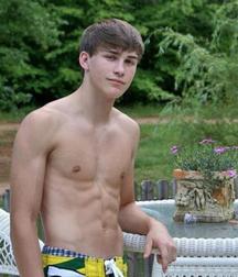 shirtless boys 5af0821383635.jpg