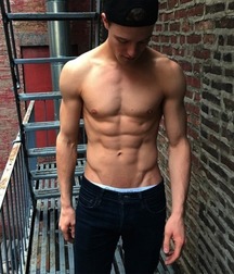 shirtless boys 5b083d3b0aae1.jpg