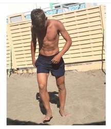 shirtless boys 5b083d5503c08.jpg