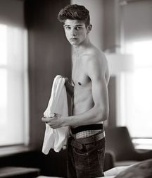 shirtless boys 5b083db493749.jpg
