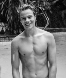 shirtless boys 5b083e5e6ff2b.jpg