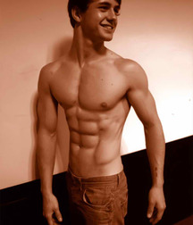 shirtless boys 5b12ddabb98d4.jpg