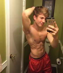 shirtless boys 5b6fe82ea9866.jpg