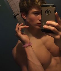 shirtless boys 5b6fe83b819a7.jpg