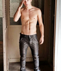 shirtless boys 5b6fe87dc8aff.jpg