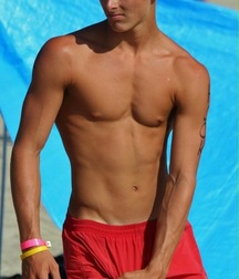 shirtless boys 5b718eae5db30.jpg