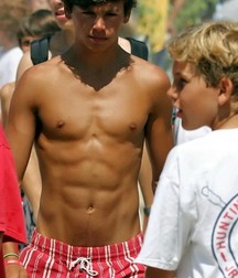shirtless boys 5b7190a40a4b0.jpg