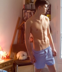 shirtless boys 5b75316a553b3.jpg