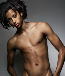 shirtless boys 5b8c57b017070.jpg