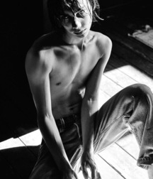 shirtless boys 5b8c5807de95a.jpg