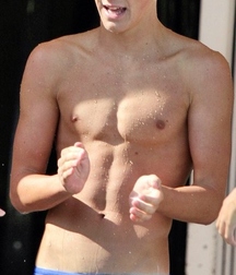 shirtless boys 5b917f38b0bfe.jpg