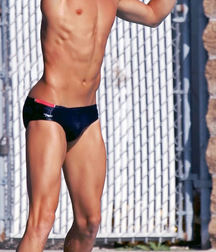 shirtless boys 5b917f7639807.jpg