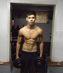 shirtless boys 5b9180a97c4f0.jpg