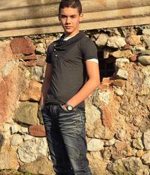 Boys 5b92d765c249f.jpg
