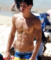 shirtless boys 5b942133b94ec.jpg