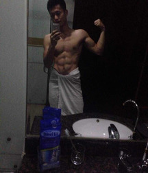 shirtless boys 5b9562549f039.jpg