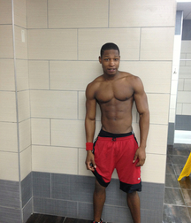 shirtless boys 5b956357c0e15.jpg