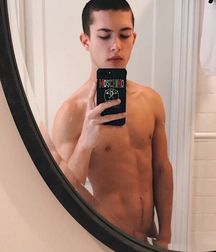 shirtless boys 5b980ba87f2db.jpg