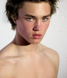 shirtless boys 5ba5196f0cdf2.jpg