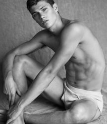 shirtless boys 5ba519a7cda9a.jpg