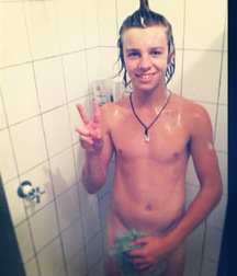 shirtless boys 5ba7537b1446d.jpg