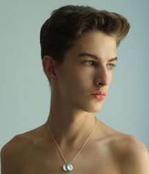 Boys 5ba912f55b739.jpg
