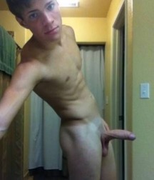 Boys with a boner 5bae4fa034612.jpg