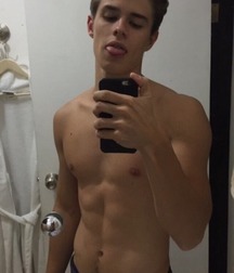shirtless boys 5bae52b9e8ffb.jpg