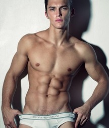 shirtless boys 5bae55747556d.jpg