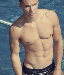 shirtless boys 5bb222eccc45a.jpg