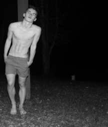 shirtless boys 5bb2242035352.jpg
