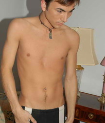 Tyler 5bb9a2593b721.jpg