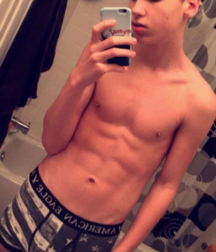 shirtless boys 5bc02fa31ce6a.png