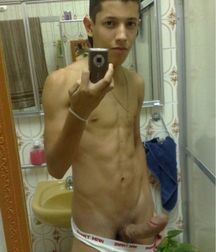 Boys with a boner 5bc0b3200e59e.jpg