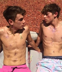 shirtless boys 5bc0fc6c1800e.jpg
