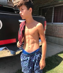 shirtless boys 5bce57229266a.jpg