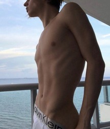 shirtless boys 5bcecabb72ad1.jpg