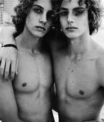 shirtless boys 5bd3222c087cb.jpg
