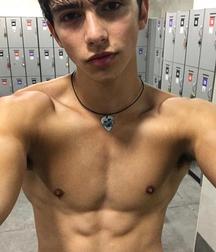 shirtless boys 5bd39fc2a0655.jpg