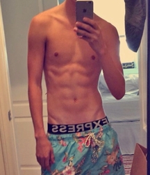 shirtless boys 5bd5d23a49787.jpg