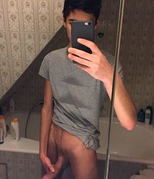 Boys with a boner 5bd73ae315fdb.jpg
