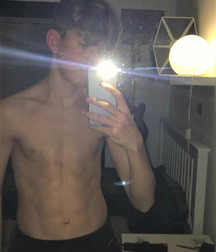 shirtless boys 5bd73dbcf2bf0.jpg