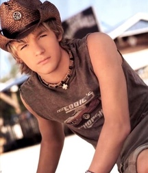 Boys 5bd8c41cb7bc8.jpg