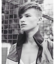 Boys 5bd8c5766afac.jpg