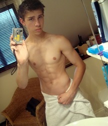 shirtless boys 5bdadad0f08f9.jpg