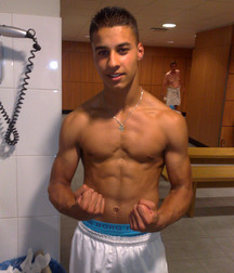 shirtless boys 5bdadc7aa3dd5.jpg