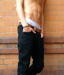 shirtless boys 5bdb358274d5f.jpg