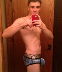 shirtless boys 5bdd96217c100.jpg